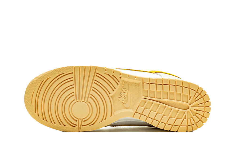Nike Dunk Low Yellow Strike (W)