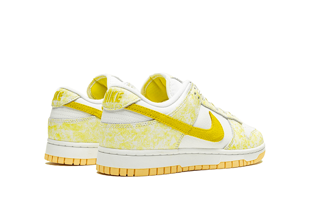 Nike Dunk Low Yellow Strike (W)