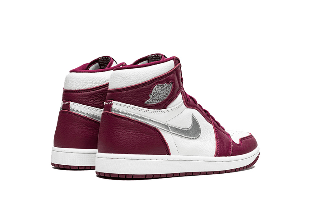 Nike Air Jordan 1 Retro High OG Bordeaux
