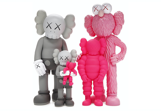 Kaws FAMILY Figures Grey/Pink