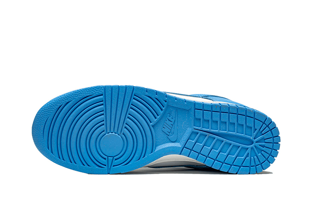Nike Dunk Low UNC (2021)