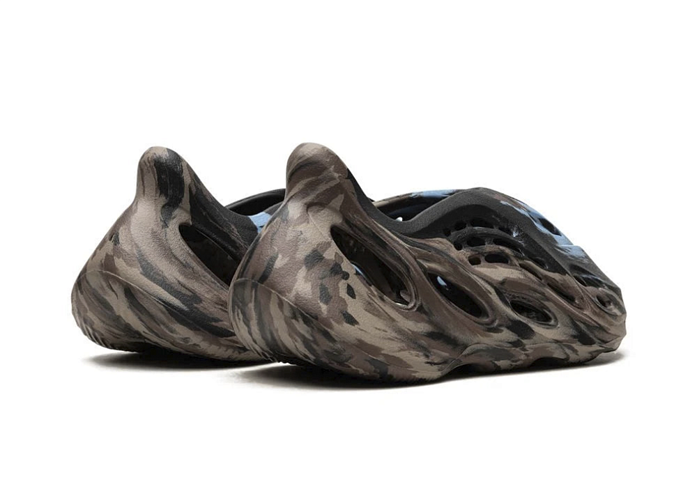 Yeezy Foam RNNR MX Cinder
