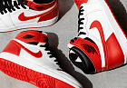 Nike Air Jordan 1 Retro High OG Heritage