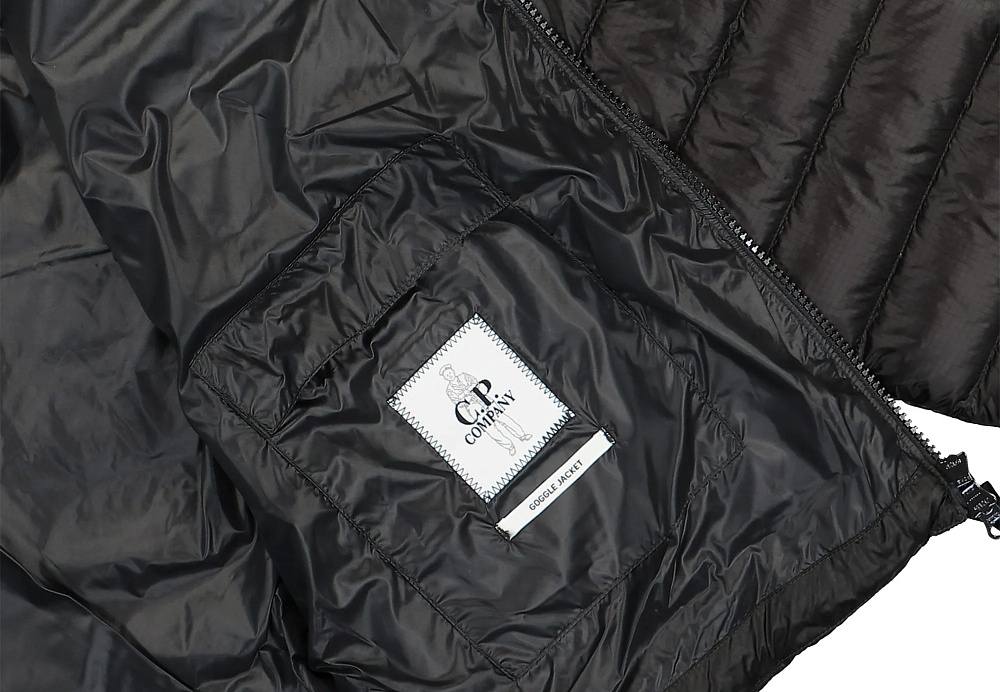 C.P. COMPANY Lightweight Goggle Down Jacket In D Black