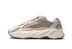 Yeezy 700 Cream