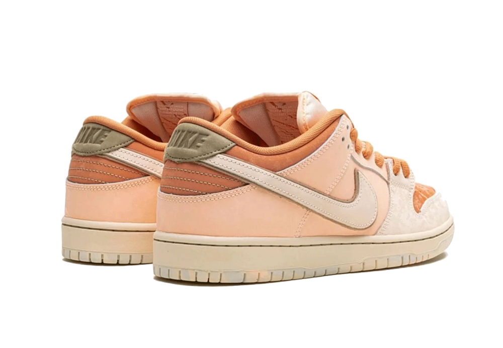 Nike SB Dunk Low Trocadéro Gardens
